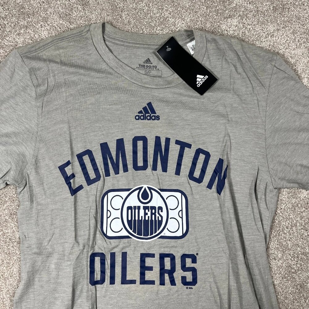 Adidas Womens Small Gray‎ Edmonton Oilers NHL Performance The Go To Tee NWT - Picture 2 of 8